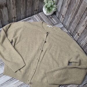 Uniqlo Beige Cashmere Sweater